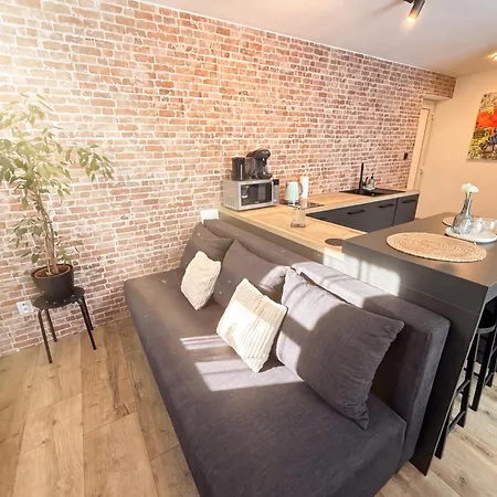 Apartment Modern In Centre, Self Check-in & Free Parking